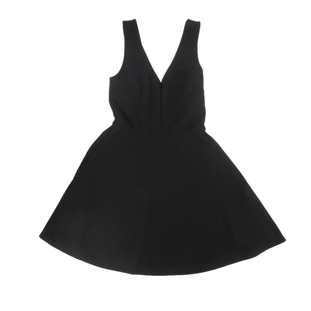 Forever 21 Black V-Neck Short Sleeve Mini Skater Dress Size Small Women’s
